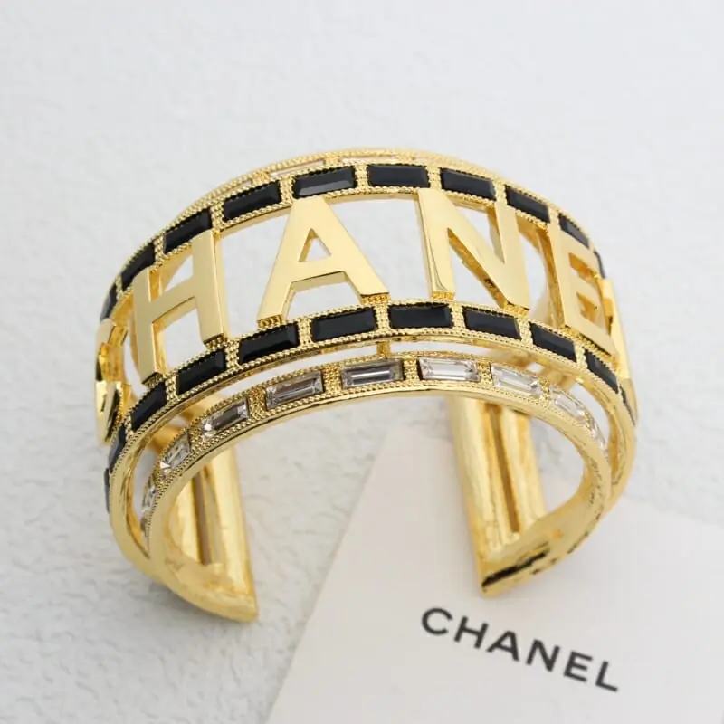 chanel bracelets s_1214041